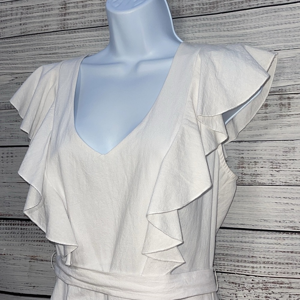 White Romper Shorts with Ruffles | Size Large - Picture 2 of 6